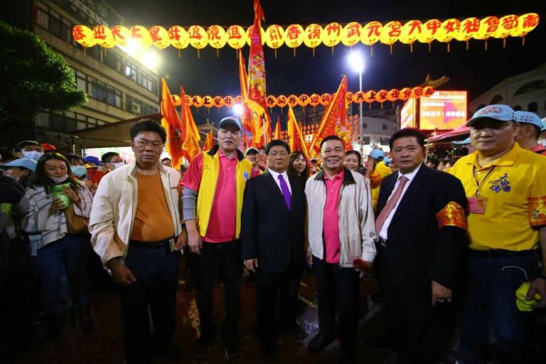 大甲妈祖绕台湾镇澜宫展开 青岛会长赵起良率队参与 大甲妈祖绕台湾镇澜宫展开 青岛会长赵起良率队参与