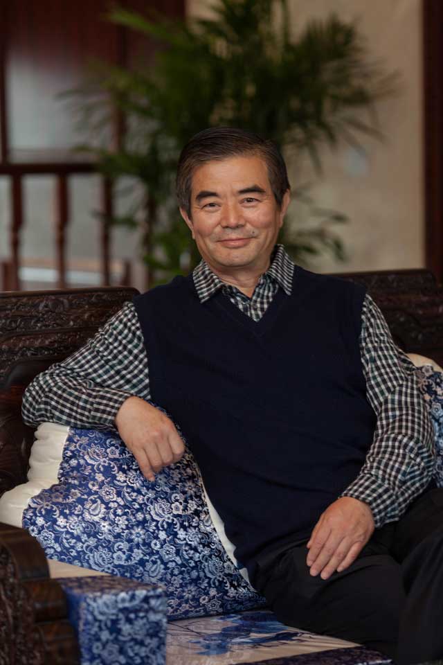 利群上市!专访利群股份董事长徐恭藻