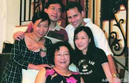 当年青岛小护士竟是湾仔码头水饺皇后!白手起