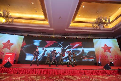 E:\!!!!!照片!!!!!\2017.5.22 五洲 英雄儿女向前向前电视节目发布会\4 石头\754A1811.JPG