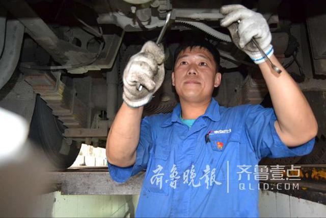 退伍不褪色 青岛公交战线上的“军人风采”