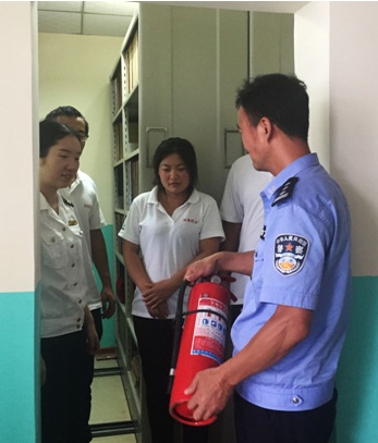 交运北方组织开展夏季档案消防安全演练