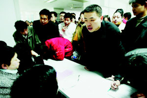 知名餐饮经营管理公司招聘经理 要求:学历+经