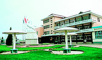 青岛万福集团是全国农业产业化龙头企业,主要