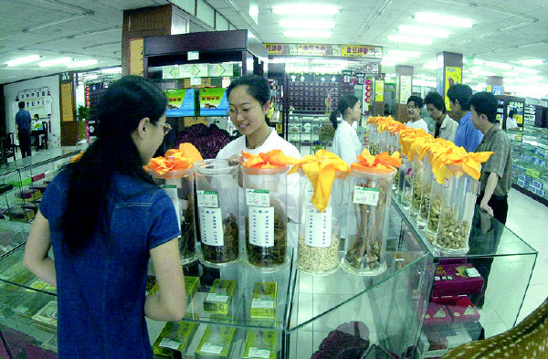 青岛药店开进大卖场时代 医药零售行业面临重