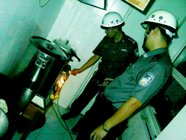 我闻到煤气泄漏气味