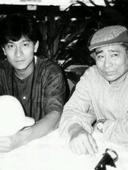 明星与爸爸的合影