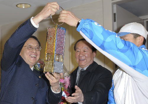 奥运圣火顺利抵达旧金山 4月9日将展开火炬传递活动
