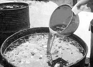 中國人一年吃掉300萬噸地溝油 徹底禁絕需10年