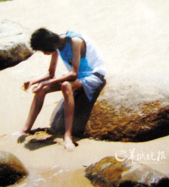 江蘇女教師留宿男學生近3年 學生骨瘦如柴(圖)