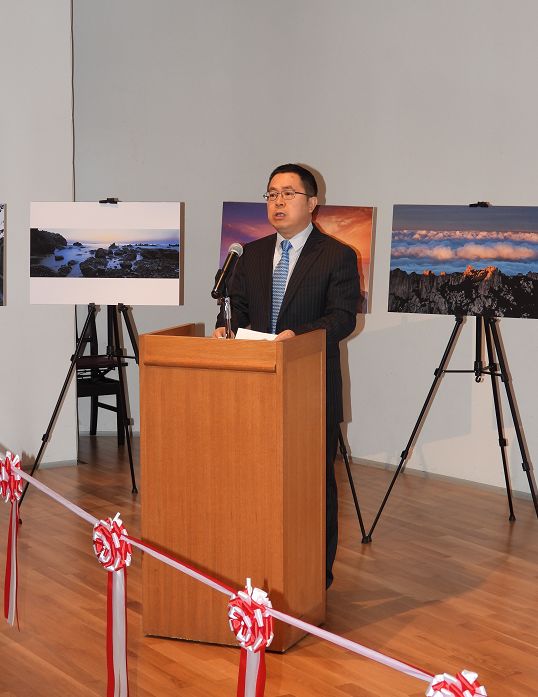 青岛市委宣传部常务副部长 一级巡视员王为达致辞