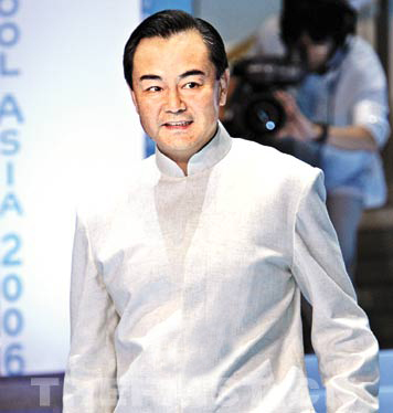 国务院任命王毅为国台办主任(图)