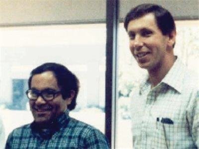 盖茨等13位知名科技公司CEO首份工作揭秘(图)