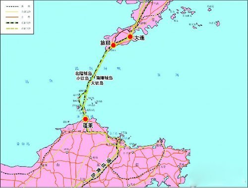 柳新华所在课题组设计的方案是跨渤海湾大通道，在山东蓬莱至辽宁旅顺之间修建渤海海峡跨海公路和铁路两用通道
