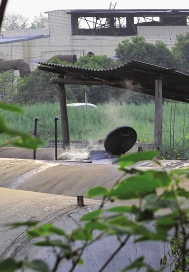 四川一化工厂毒气泄漏 3000人紧急撤离(图)