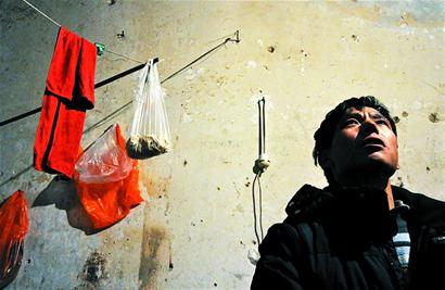 青岛72岁老人寒夜行乞为重孙女凑学费 已失踪一周