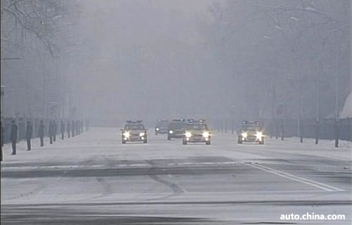 金正日遗体告别仪式开道警车疑系中国产 金正日遗体告别仪式开道警车疑系中国产