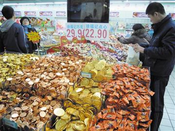 青岛元旦开门红市民花钱不手软 备年货甩出7亿