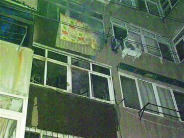 房间起大火浓烟滚滚 5旬独居男惨被烧死