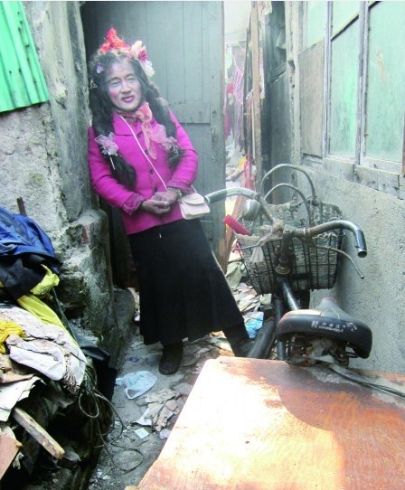 一把火烧红青岛大喜哥 男扮女装已写400本日记