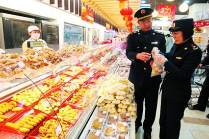 青岛工商亮剑严管水产品 四位一体防漏网之鱼