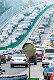 青岛两会代表委员建议推智能交通