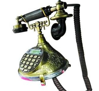 市场出现的复古电话机。