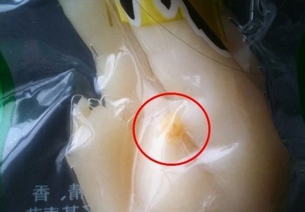 另一袋中也发现同样的异物
