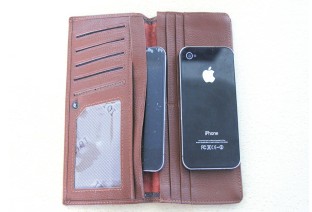 男子遭遇苹果手机诈骗 谎称换卡调换模型机