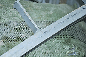 沪昆高铁槽道粉化现象严重 后果危险