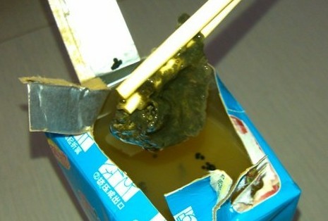 汇源果汁质量风波再起 现虫卵状黑色漂浮物