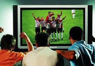 小病人群熬夜看球各有避讳 小病人群熬夜看球各有避讳