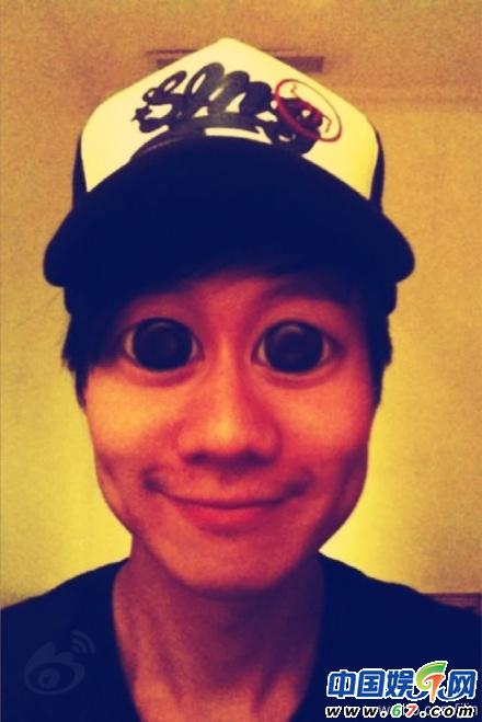 林俊杰ps夸张大眼照