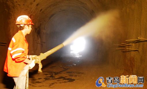 地铁M3线永火区间下穿胶济线今日贯通