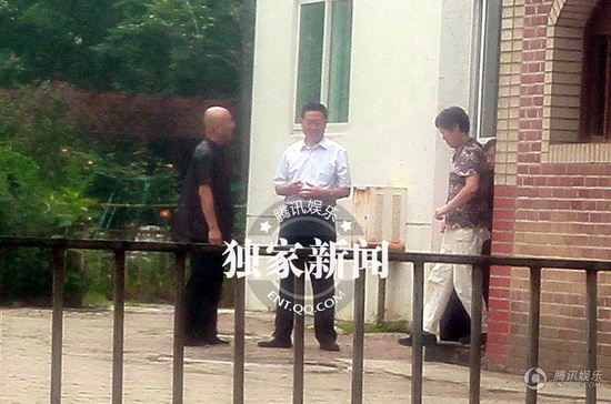 陈佩斯送中影领导