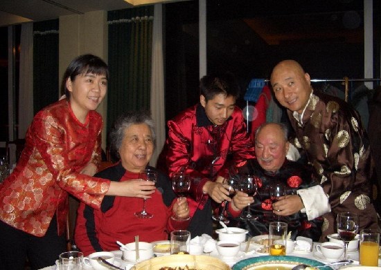 陈强大量家庭照曝光