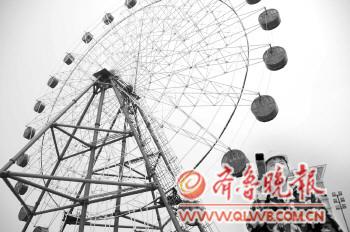 青岛啤酒节嘉年华直击:德意等设备来青 无敌大飞轮重磅亮相