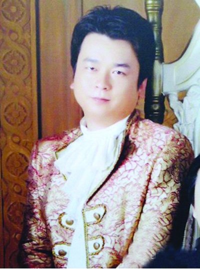 高富帅闯火海救10员工后死亡 每天伙食费仅12元