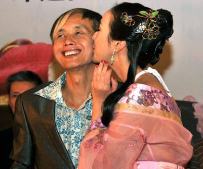 干露露热舞出洋相