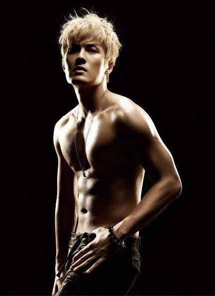 吴克羣公开示爱徐若瑄 回应与赌王之女只是好友