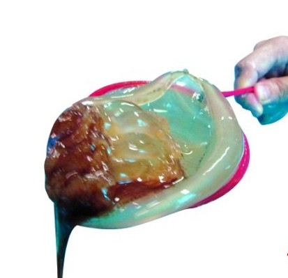 中科院专家制出海蜇药水 青岛各大浴场免费治疗 中科院专家制出海蜇药水 青岛各大浴场免费治疗