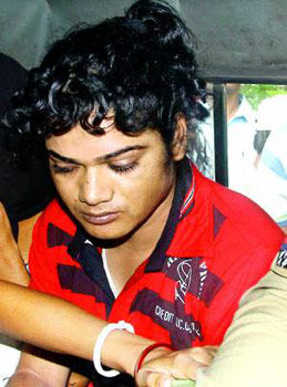 印度女田径冠军强奸虐待邻居 事后发现竟是爷们