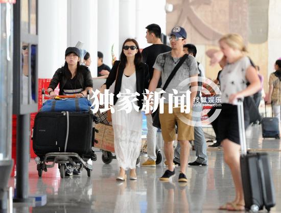 高圆圆赵又廷恋情升温秀恩爱