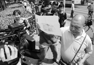 法官称无法轻判刻章救病妻丈夫