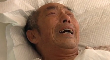 7旬老人突患重病老伴闹离婚 子女全弃他而去