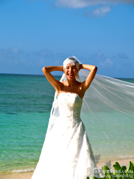 《美丽俏佳人》Linda结婚照