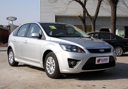 长安福特福克斯变速箱渗油 投诉维修均无果