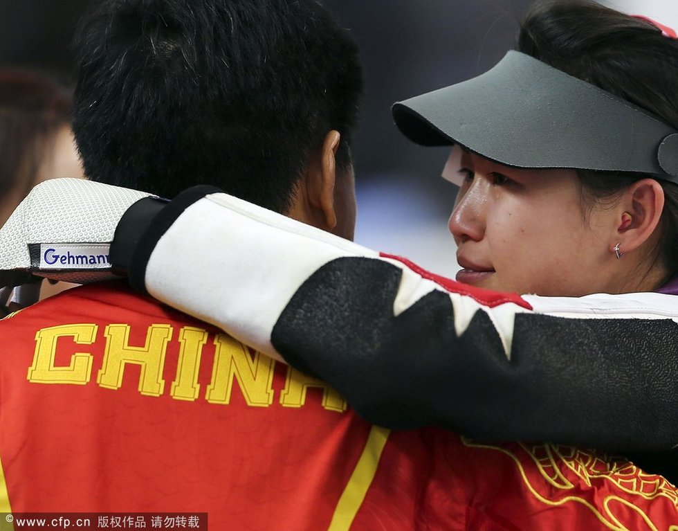 易思玲夺奥运中国军团首金