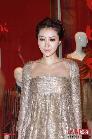 熊黛林否认堕胎