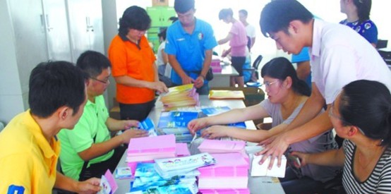 揭青岛录取通知书到手流程:先念名字再封装 3层加密